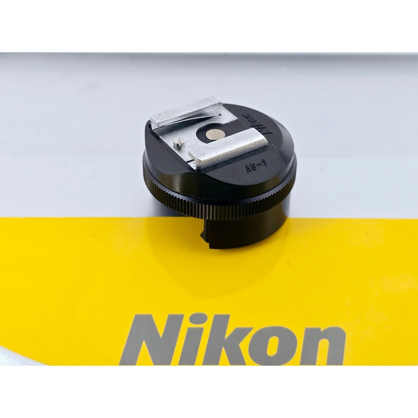 [Pre-owned] Nikon AS-1 Flash Unit Hot Shoe Gun Coupler for F2 — Near MINT — Japan #5096