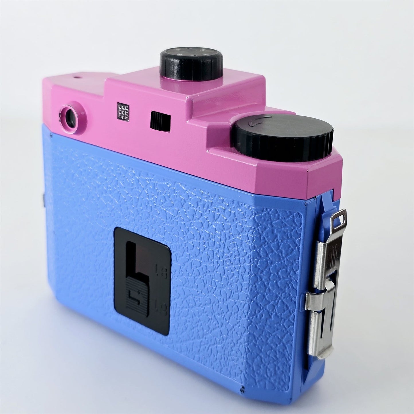 [Pre-owned] Holga 120GCFN Medium Format Film Camera with Built-in Flash — Near Mint — Japan #5382