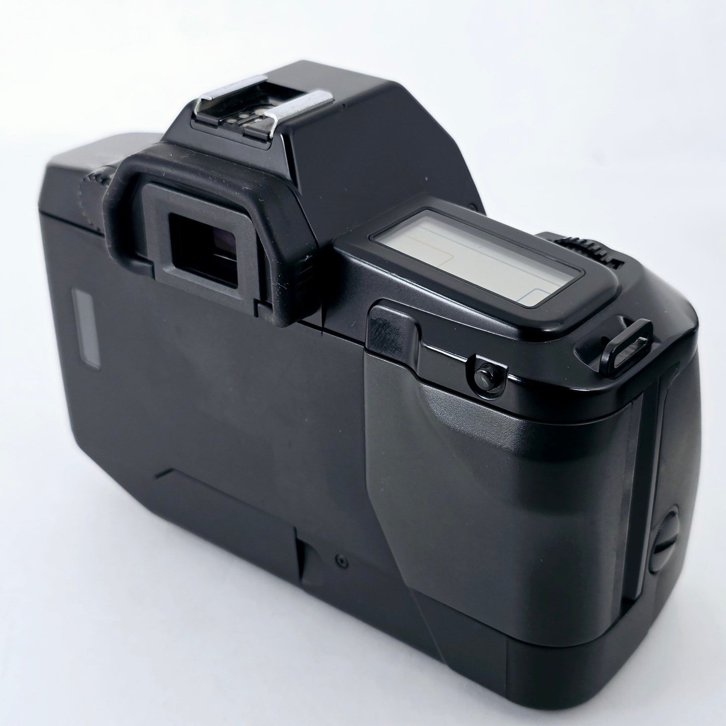 [Pre-owned] Canon EOS 650 AF 35mm Film SLR Camera Body — MINT — Japan #4218