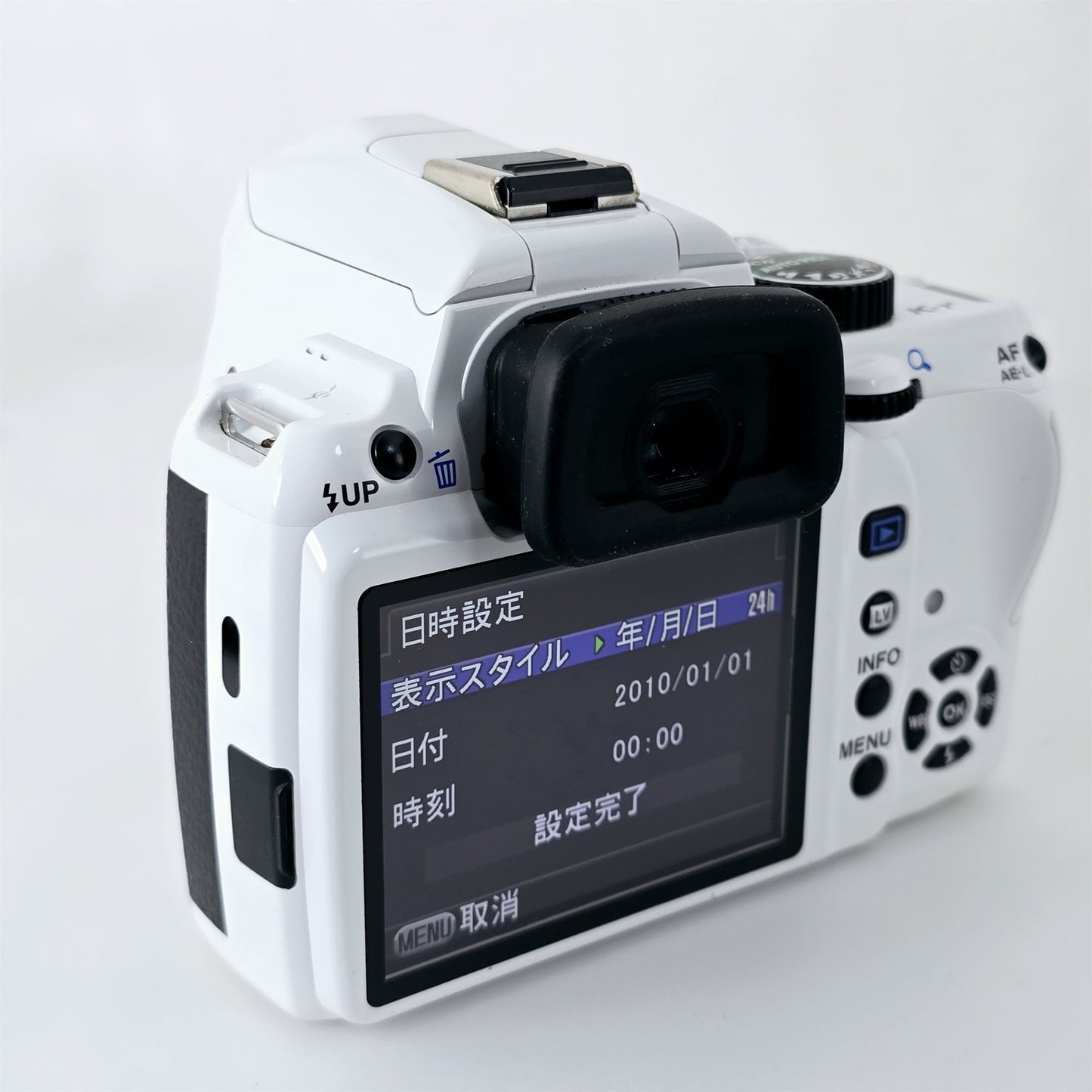 [Pre-owned] Pentax K-r White 12.4MP Digital SLR Camera Body — Near Mint — Japan #5529
