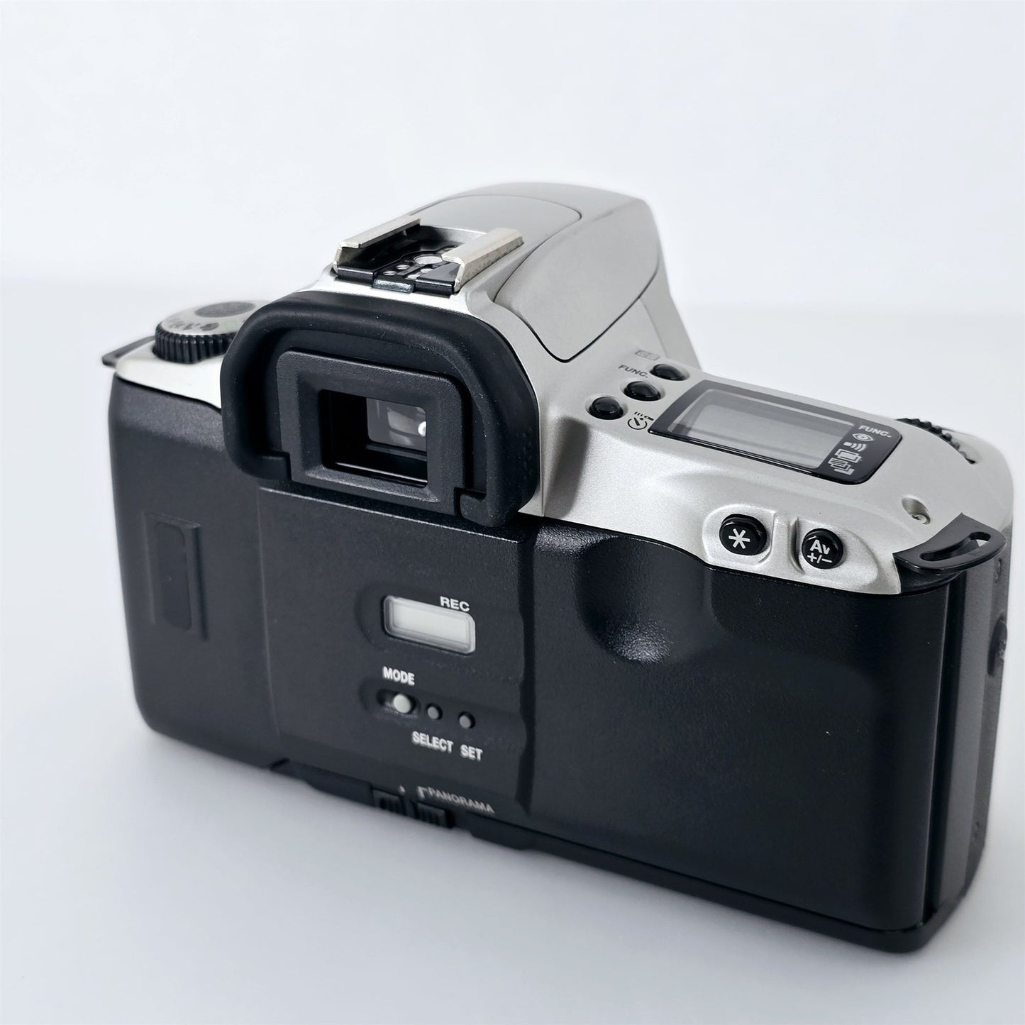 [Pre-owned] Canon EOS Kiss III 35mm AF SLR Film Camera (Body Only) — Mint — Japan #5419