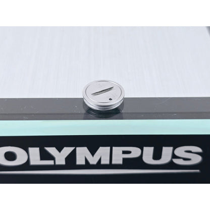 [Pre-owned] Olympus OM-1 Silver Battery Cover Cap for OM-1/1N/2/2N — Near MINT — Japan #4748