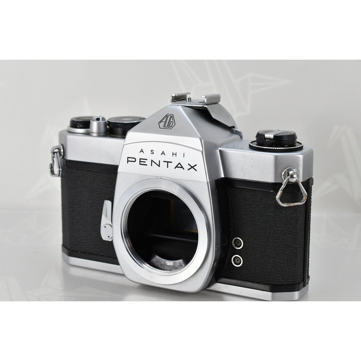 [Pre-owned] Asahi Pentax SL 35mm Film SLR Camera Body — Near MINT — Japan #2210