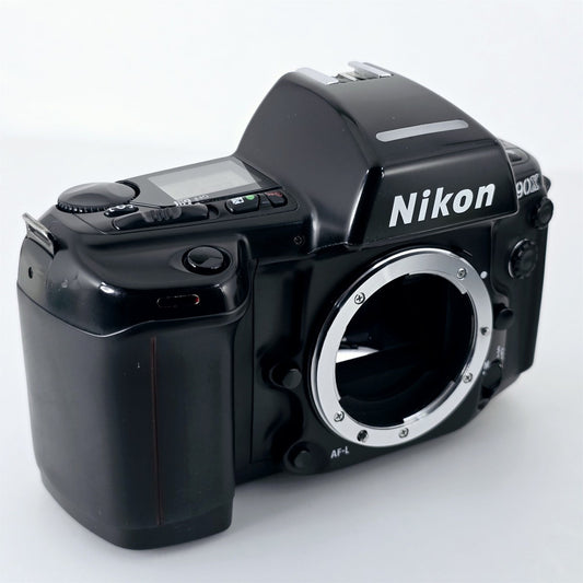 [Pre-owned] Nikon F90X / N90s SLR 35mm Film Camera Body (Black) — Near Mint — Japan #5512