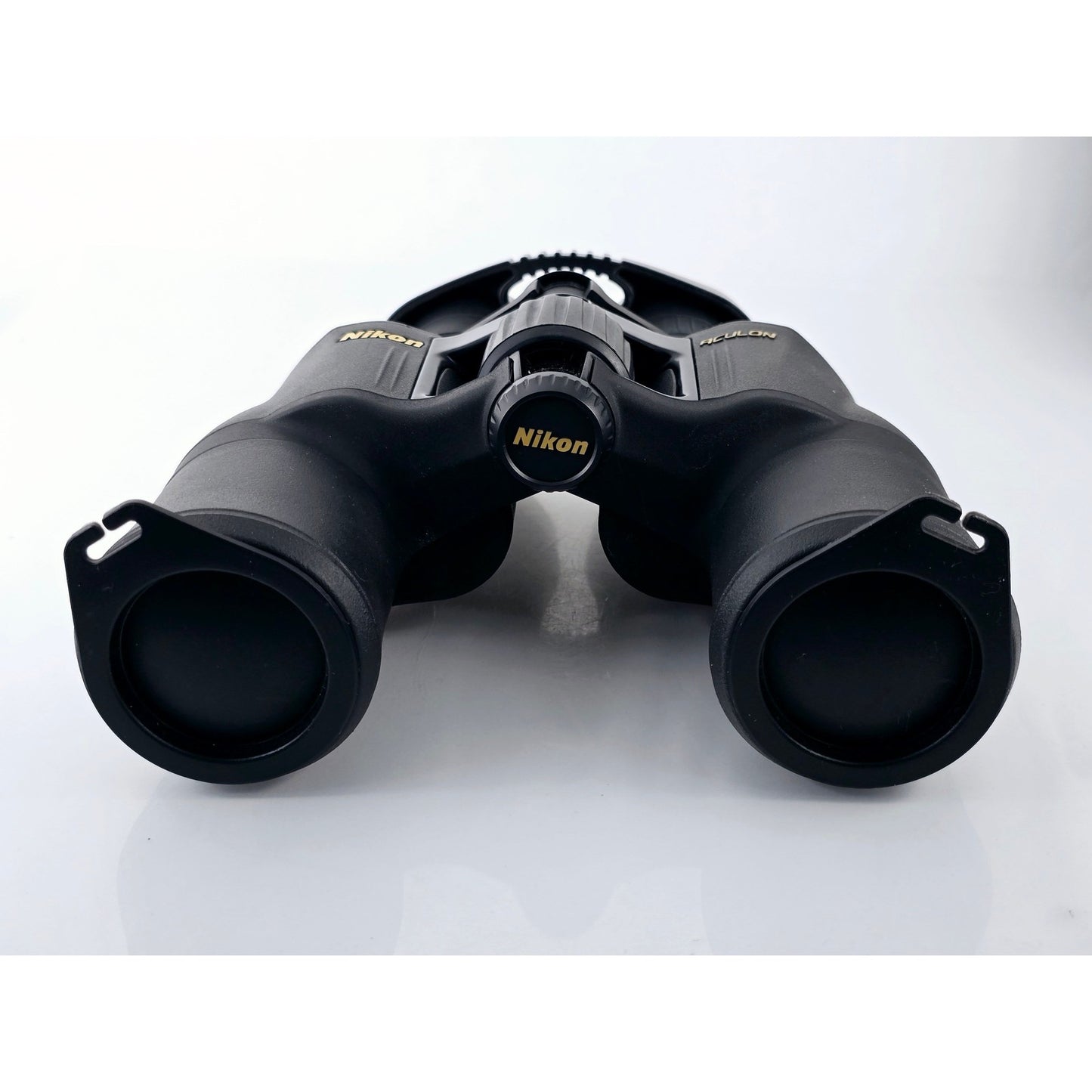 [Pre-owned] Nikon Aculon A211 8-18x42 Porro Prism Zoom Binocular w/ Case — MINT — Japan #2770