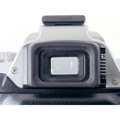 [Pre-owned] Nikon US 35mm Film SLR Camera Body — MINT — Japan #4718