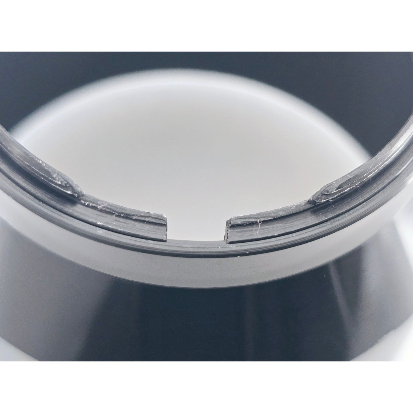 [Pre-owned] Nikon Nikkor F Metal Lens Hood for 105/2.5 135/3.5 — Near MINT+++ — Japan #3791