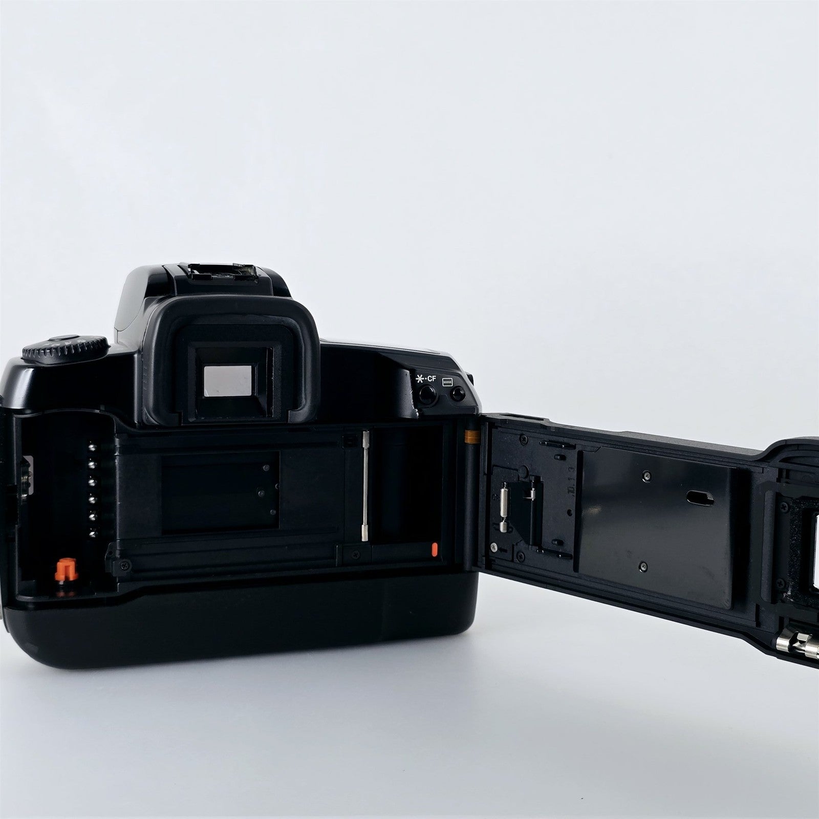 Canon EOS 5 QD Film Camera w/ VG10 — Near Mint — Japan #5406