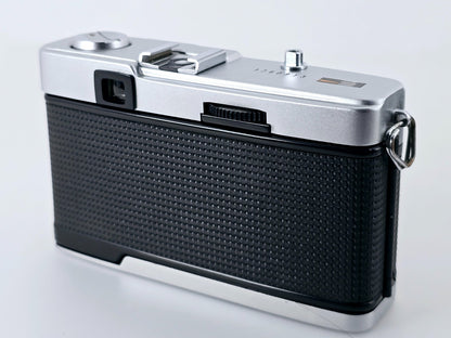 Red Flag OK🌸[Near MINT] Olympus Trip 35 Point & Shoot 35mm Film Camera Japan