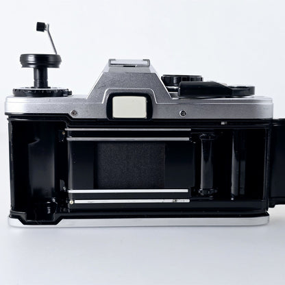 [Pre-owned] Olympus OM10 35mm SLR Film Camera Body — Near Mint — Japan #5246