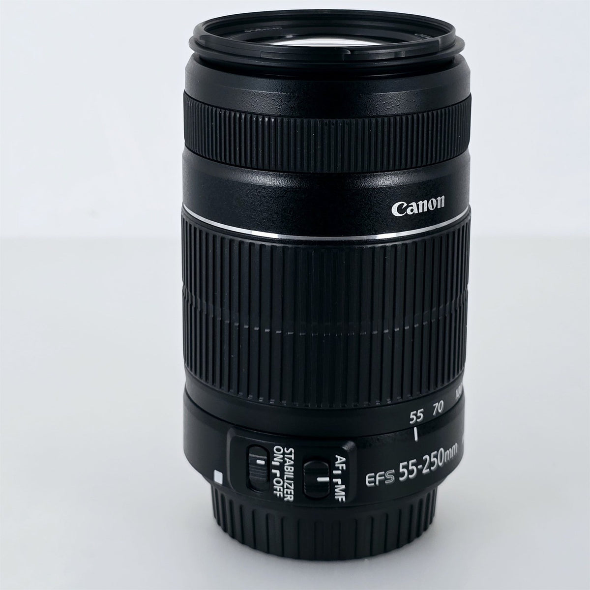 [Pre-owned] Canon EF-S 55-250mm f/4-5.6 IS II Zoom AF Lens — Near Mint+++ — Japan #5773
