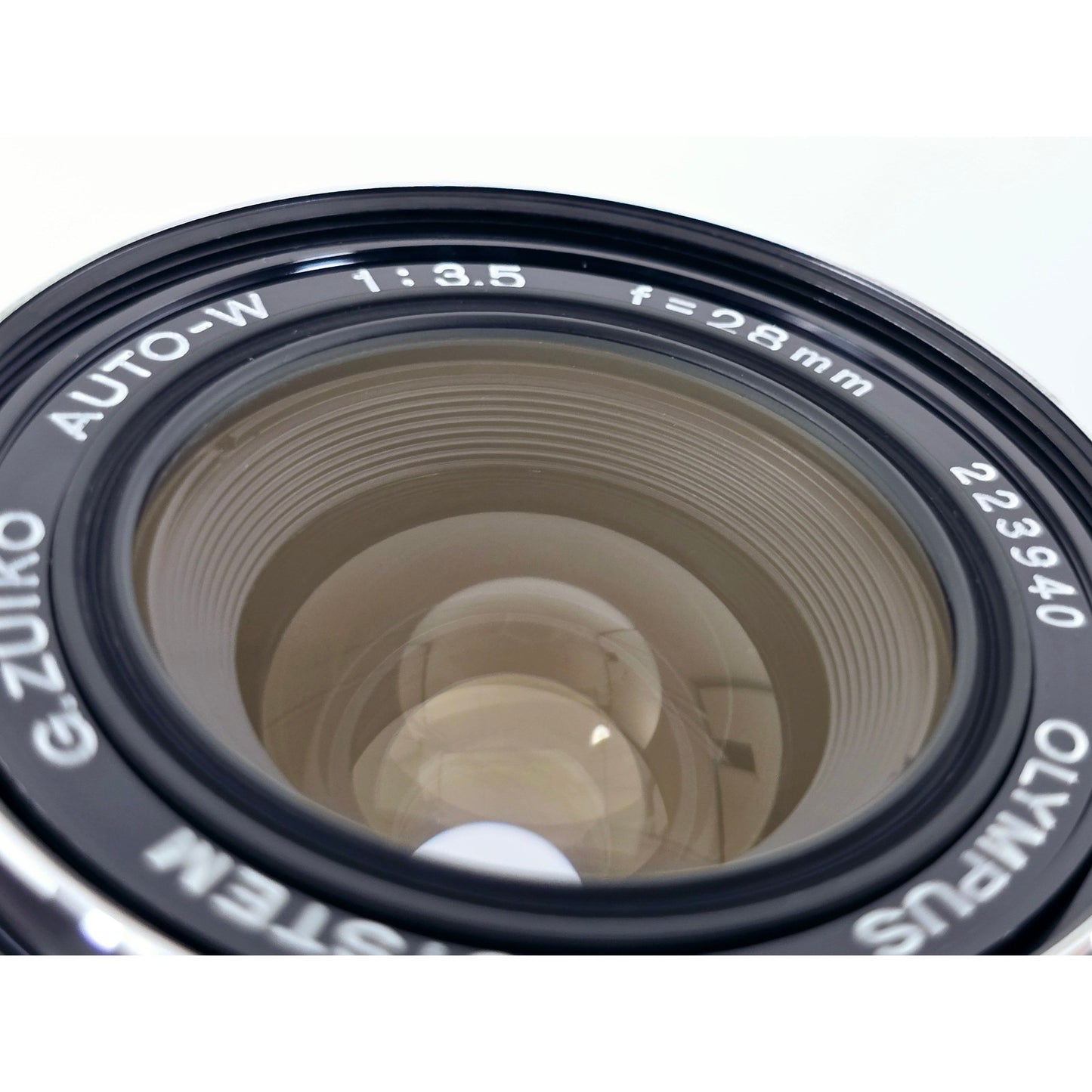 [Pre-owned] Olympus G.Zuiko Auto-W 28mm F3.5 MF Lens — Near MINT — Japan #4363